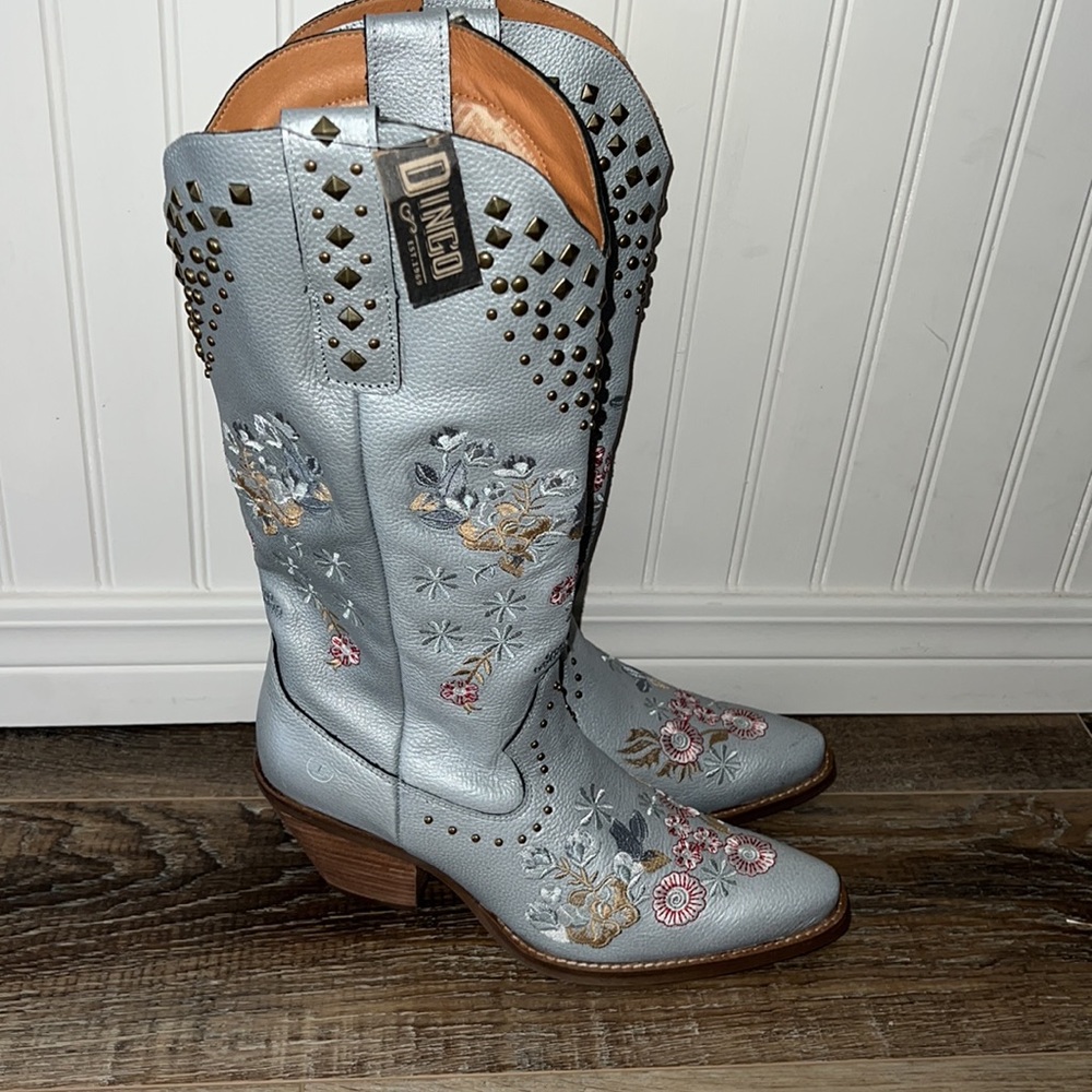 NWT  Dingo Boots Women's Poppy Fashion Boot, Silver, 11 - Picture 4 of 9